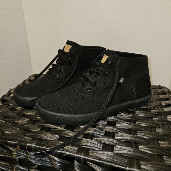 Sperry Other - Sperry Black Canvas Kids Sneakers Size 1.5M